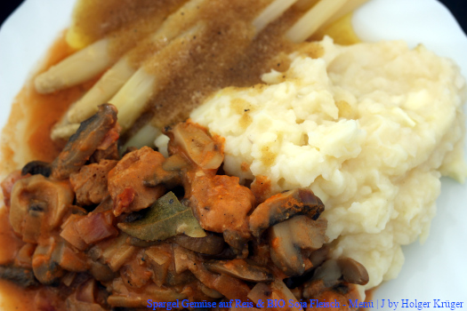 Spargel Gemüse auf Reis & BIO Soja Fleisch